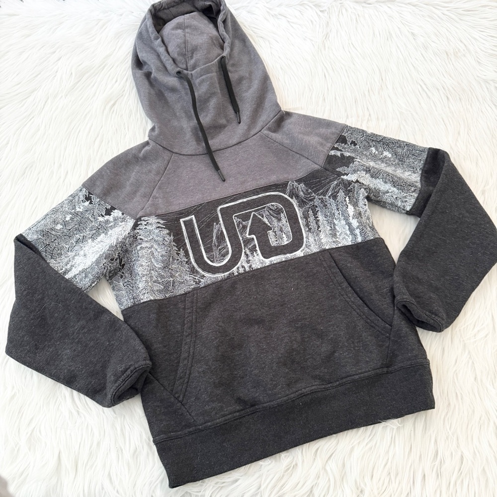 Ultimate Direction Women’s Hooded Sweatshirt